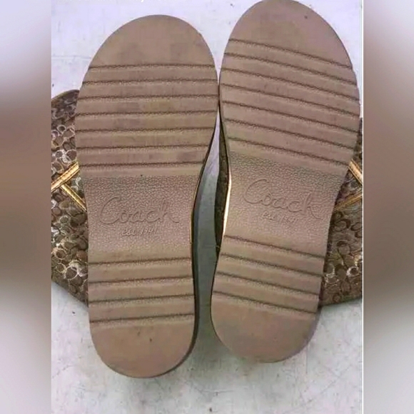 Coach Womens Nikole A7265 Gold Signature Print Round Toe Snow Boots Size 7 B - Picture 7 of 9